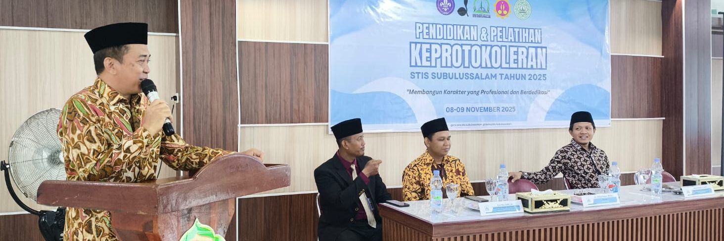 Ketua STISS Buka secara Resmi Kegiatan Pendidikan dan Pelatihan Keprotokoleran Ketua STISS Buka secara Resmi Kegiatan Pendidikan dan Pelatihan Keprotokoleran