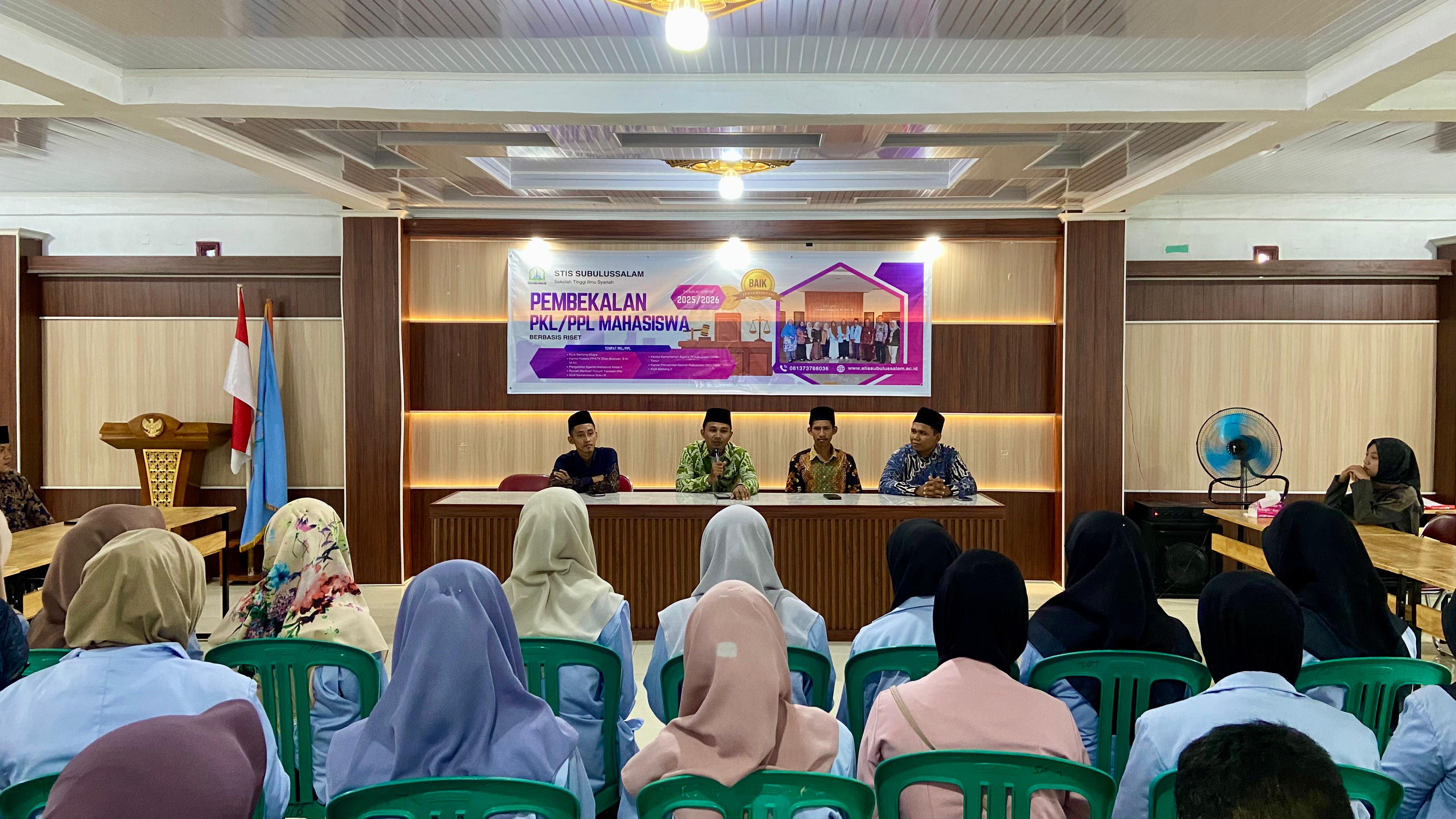 Beri Pembekalan kepada Peserta, STISS Tekankan PKL 2026 sebagai PKL Berbasis Riset