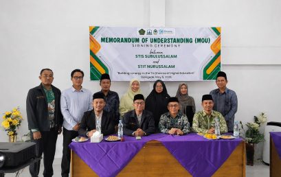 TINGKATKAN MUTU INSTITUSI: STIS SUBULUSSALAM DAN STIT NURUSSALAM LAKUKAN PENANDATANGANAN MoU