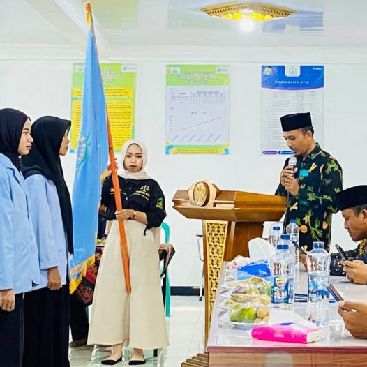 Wakil Ketua III STIS Subulussalam Lantik Pengurus DEMA dan SEMA Periode 2026/2027