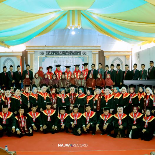 STIS Subulussalam OKU Timur Gelar Wisuda Ke-II, Kukuhkan 36 Lulusan Sarjana Hukum